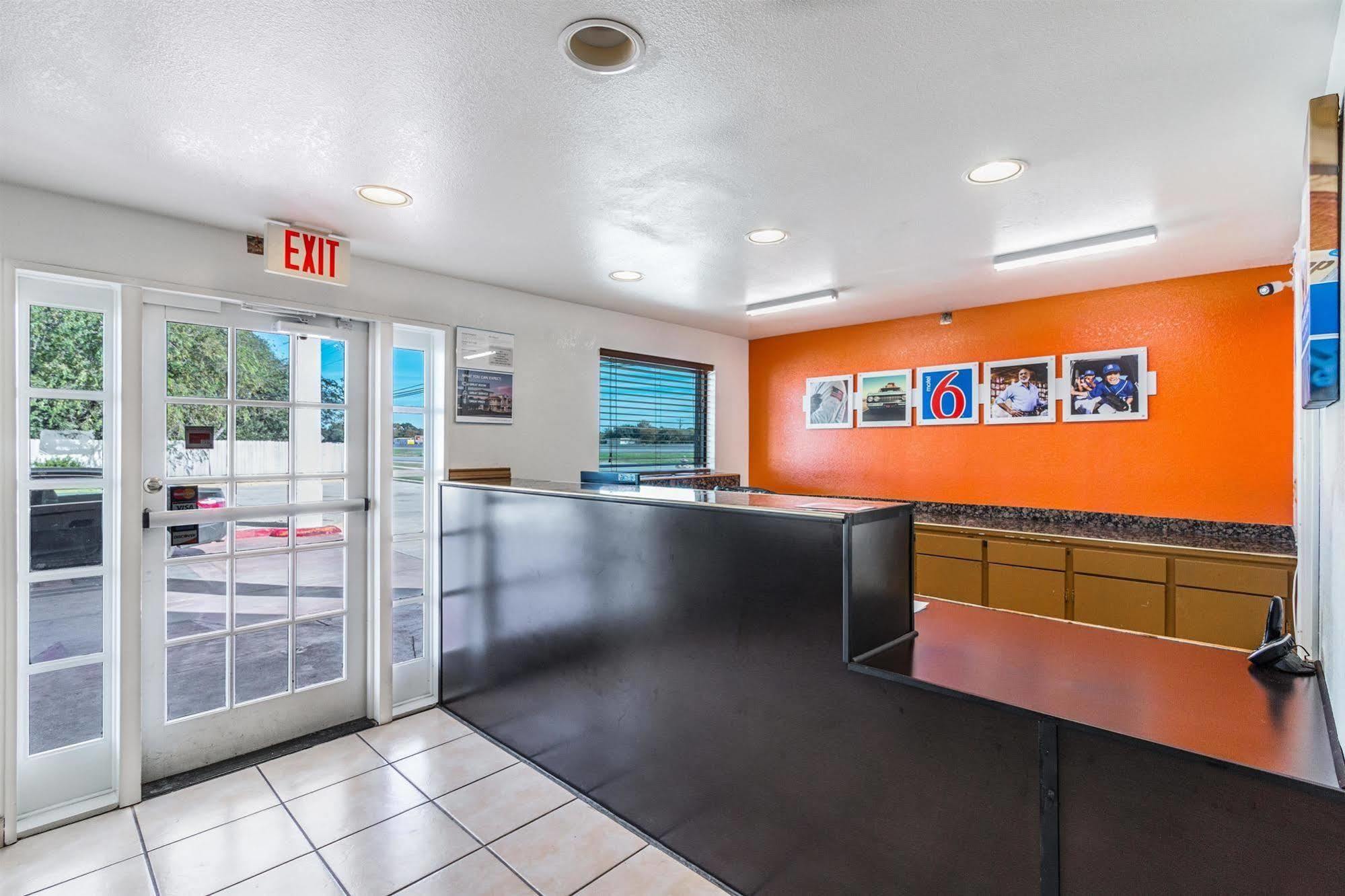 Motel 6-San Marcos, Tx - North 外观 照片